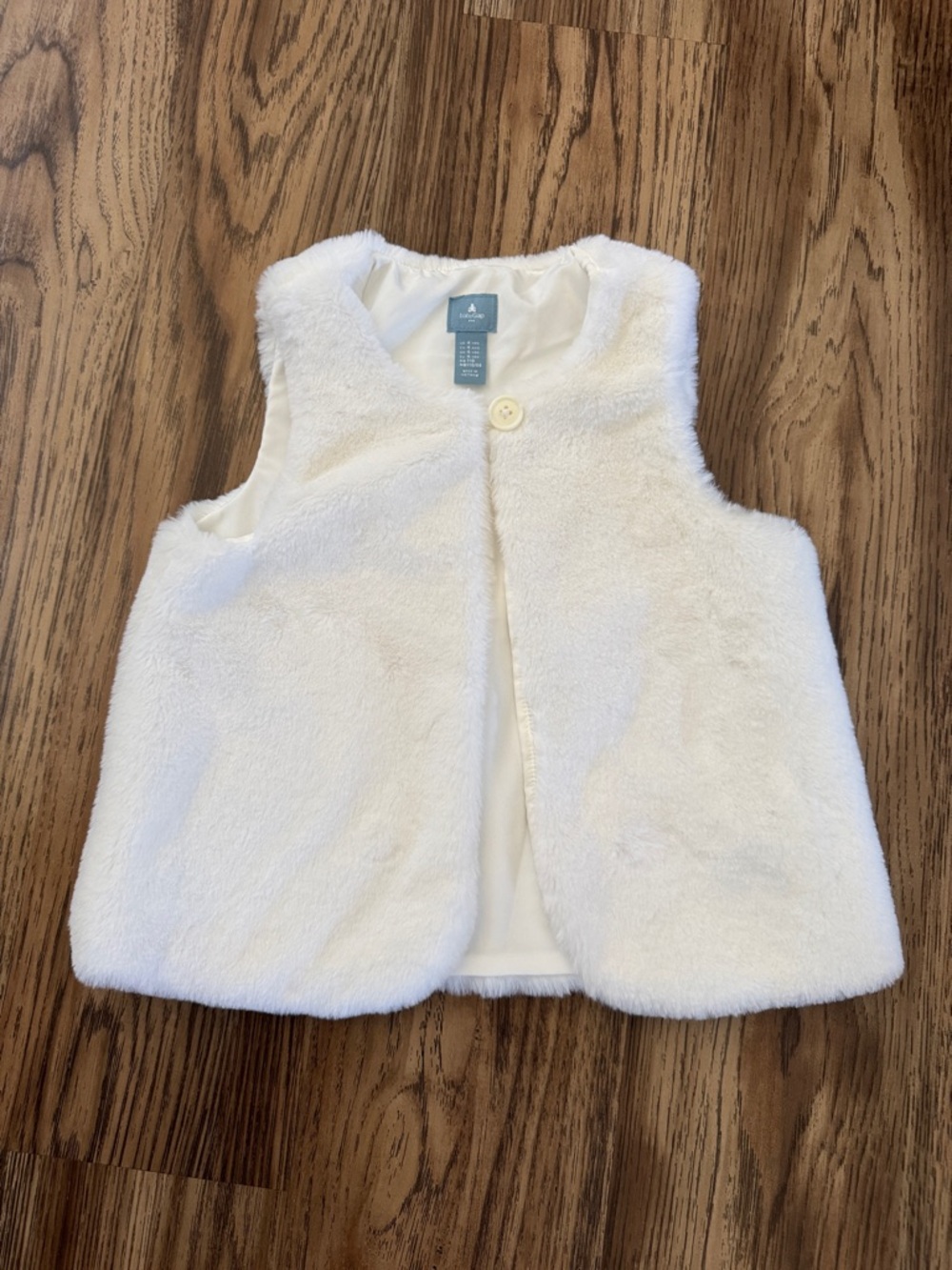 LIKE NEW!! Baby GAP white fur feeling vest